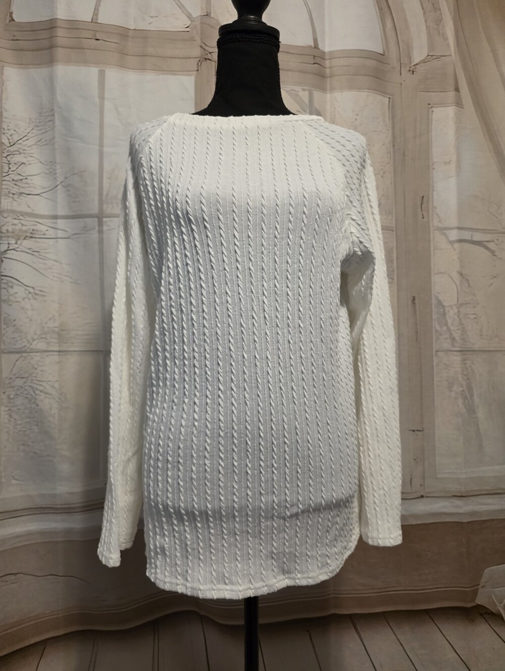 Kohl's White Cable Knit Long Sleeve Sweater Top